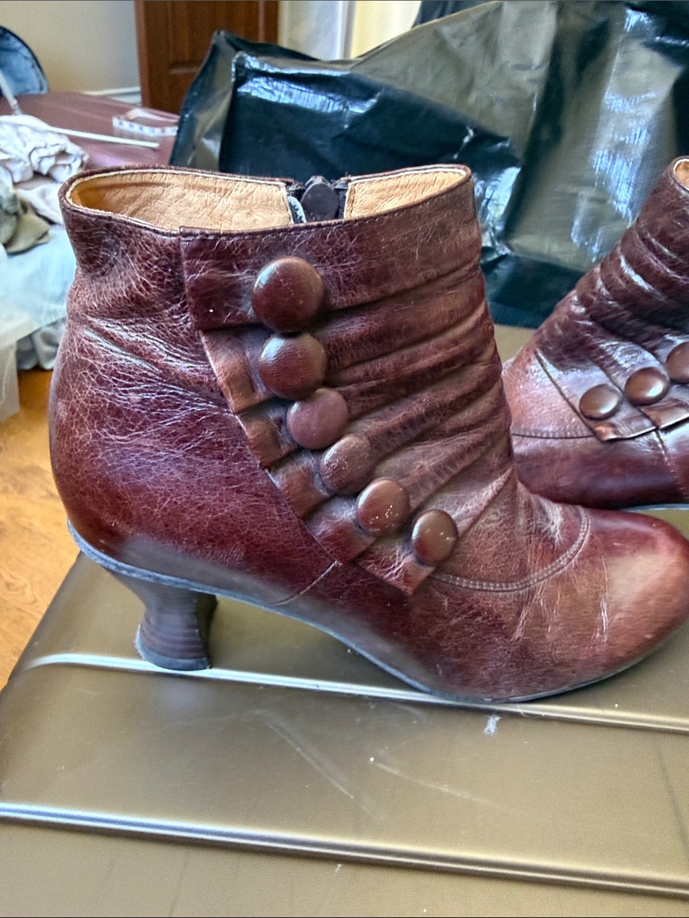 Women’s Miz Mooz Vintage-Inspired Brown Leather Button Ankle Boots